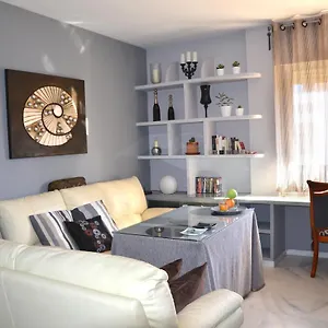 Apartamento Cozy & Free Parking, Sevilla