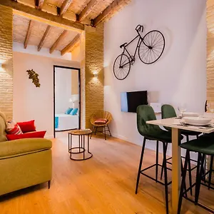 Apartamento Precioso En Triana Dos Habitaciones., Sevilla
